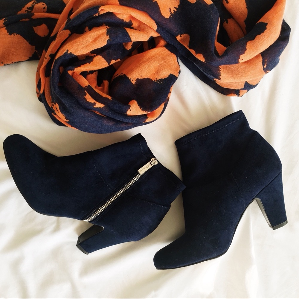 BCBGeneration • Datto Suede Ankle Booties
